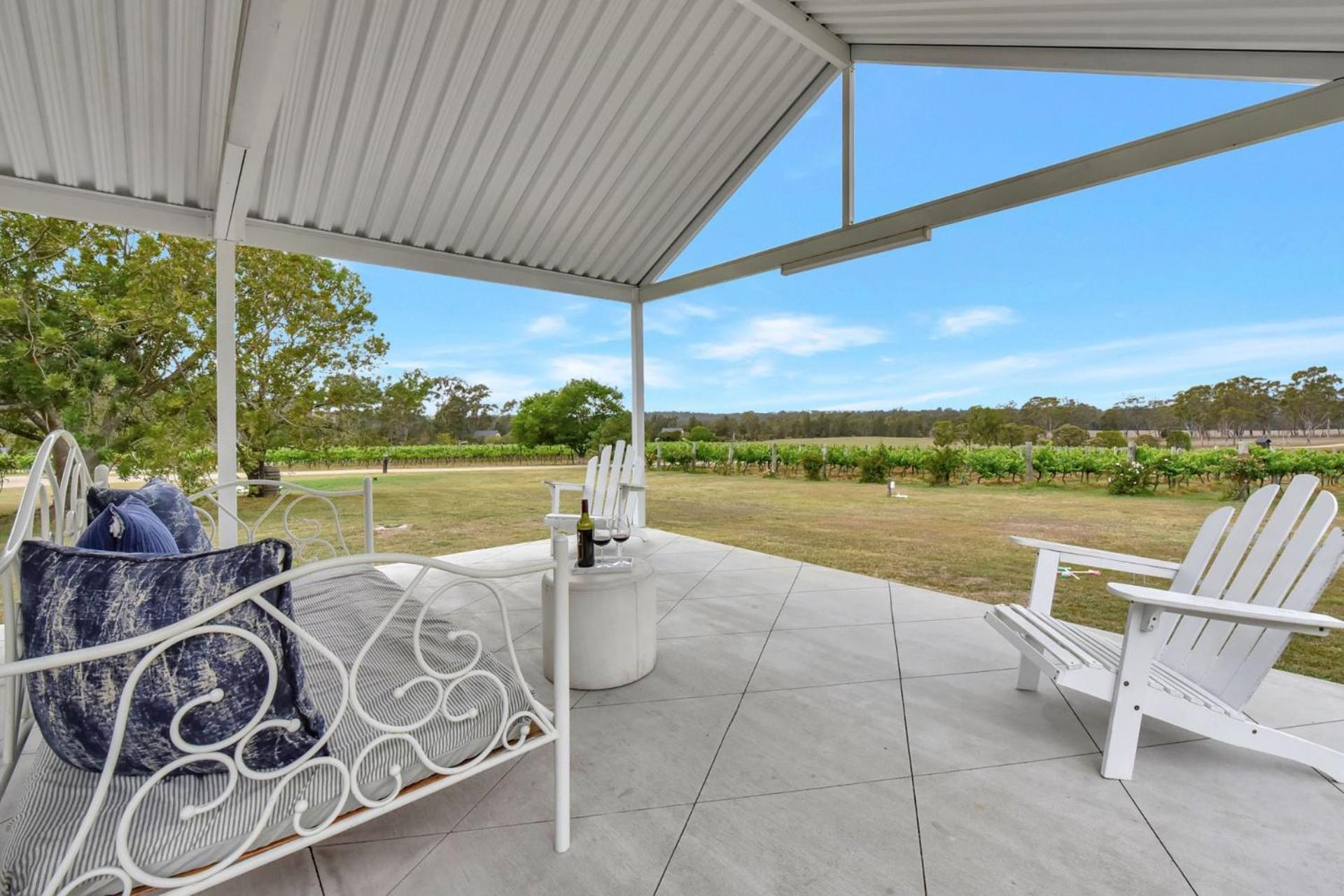 Вилла Bracken Ridge Vineyard The Entire Estate Rothbury Экстерьер фото